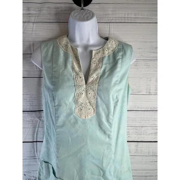 Vintage 1960s Lilly Pulitzer Blue Floral Sleeveless Dress with crochet lace trim - Picture 5 of 11